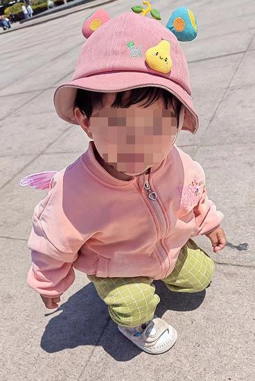 DƬ